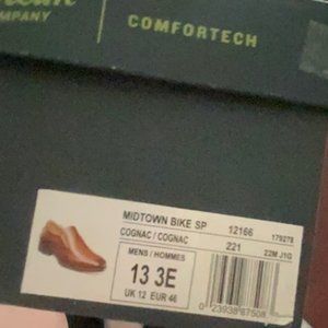 New in box Brown Florsheim Confortech Gel